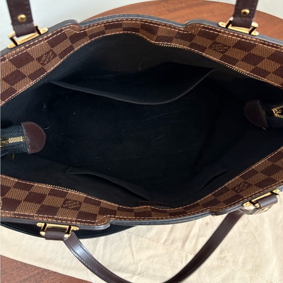 Louis Vuitton Tote/Shoulder Bag - Picture 12 of 17